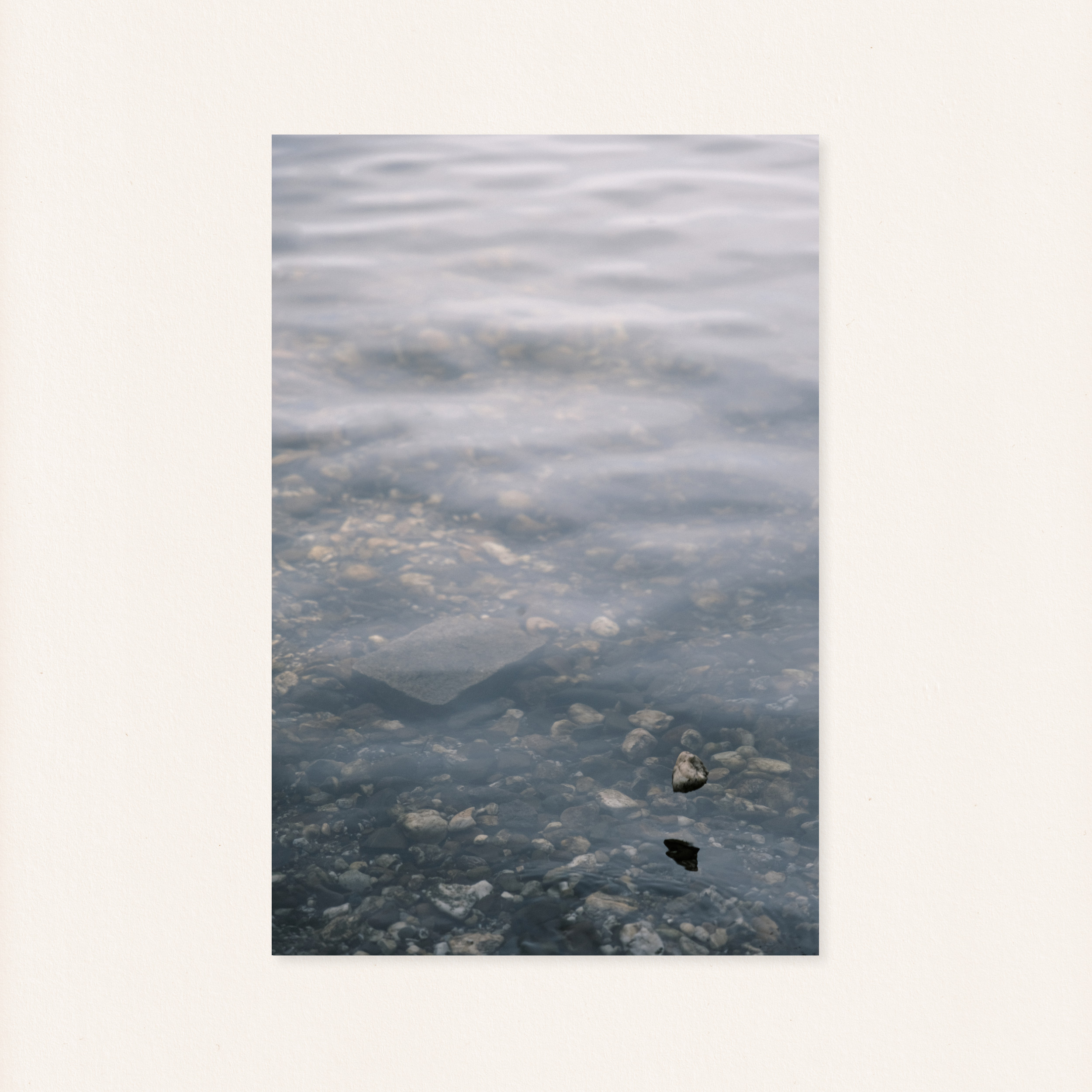 Photograph of the water surface at the Wolfssee in Duisburg